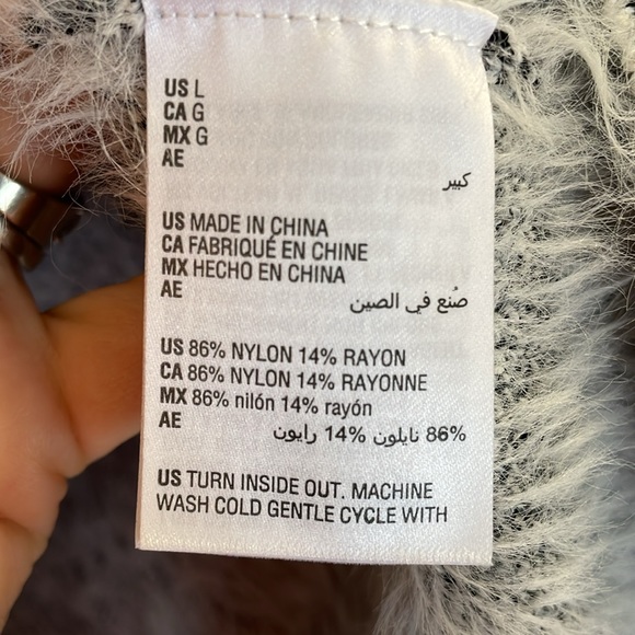 International Concepts Eyelash White Black Tiger Zebra LS Sweater Tunic SZ L - Picture 9 of 9